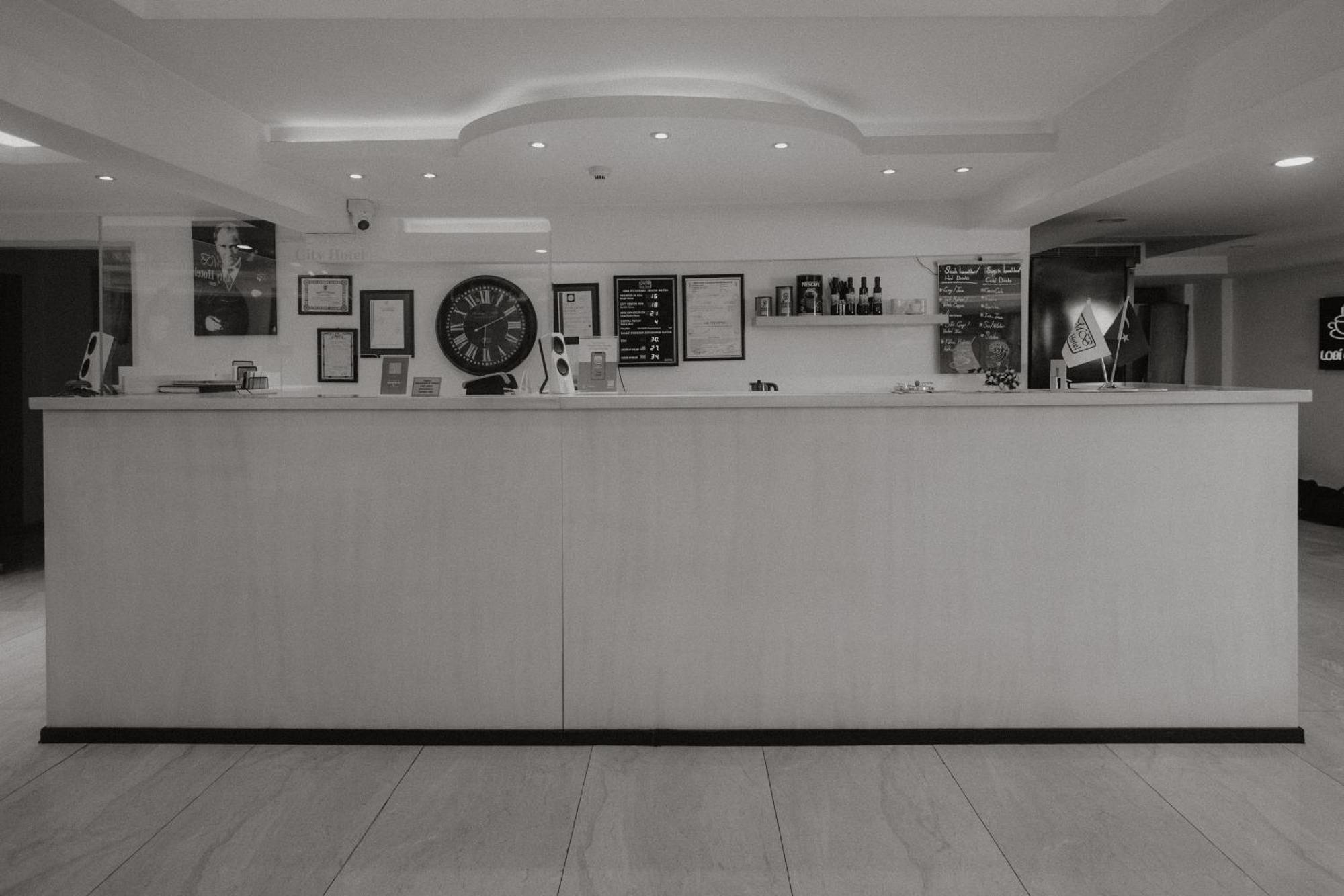 Mb City Hotel อิซมีร์ ภายนอก รูปภาพ