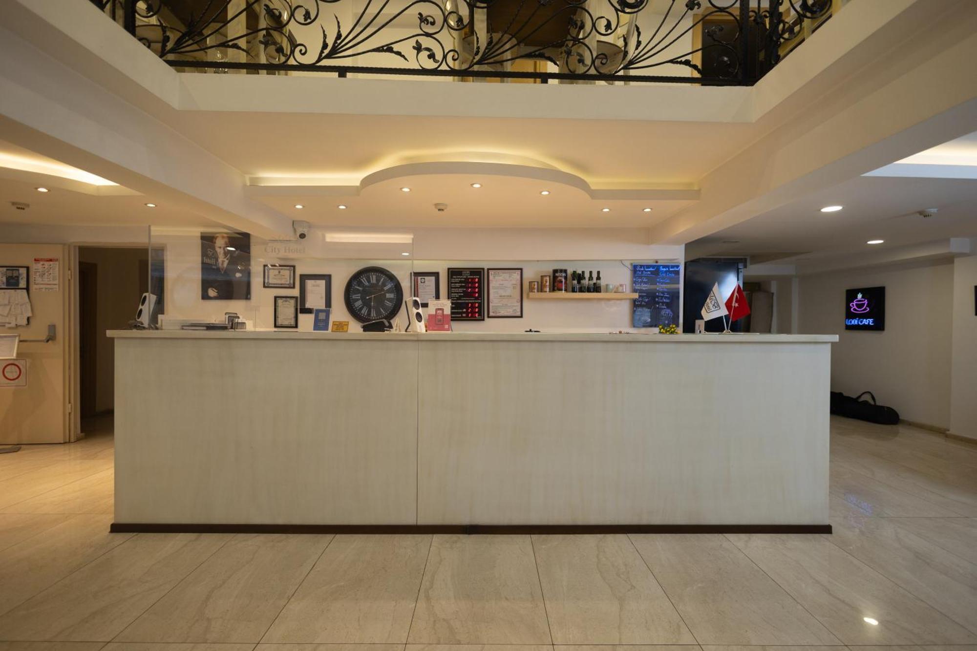 Mb City Hotel อิซมีร์ ภายนอก รูปภาพ